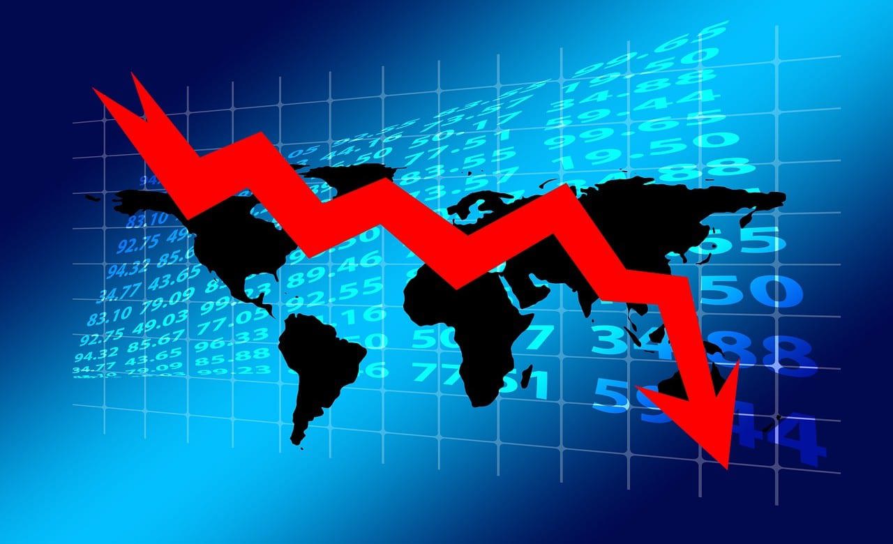 „Noi șocuri adverse” ar putea împinge economia globală în recesiune. Țările mici ca Republica Moldova – cele mai vulnerabile