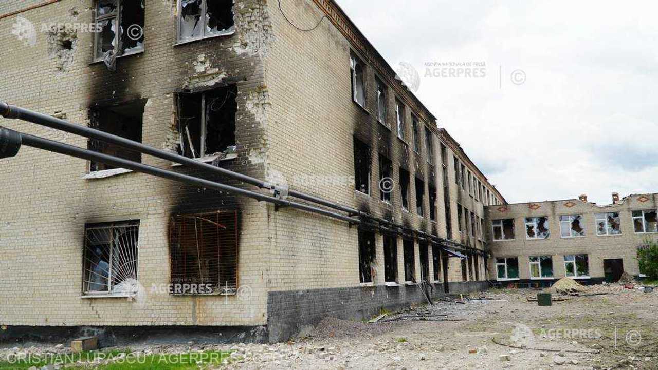 Большинство детей на Украине пошли в школу в условиях войны