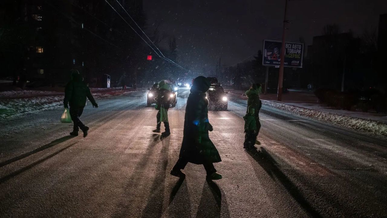 Оставили холодные дома: из Киева в январе уехали 600 тысяч человек