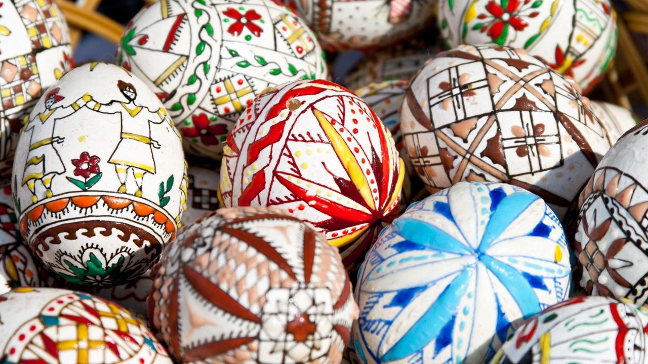 Easter nu vine de la Ishtar și câteva ciudate obiceiuri de Paște din întreaga Europă