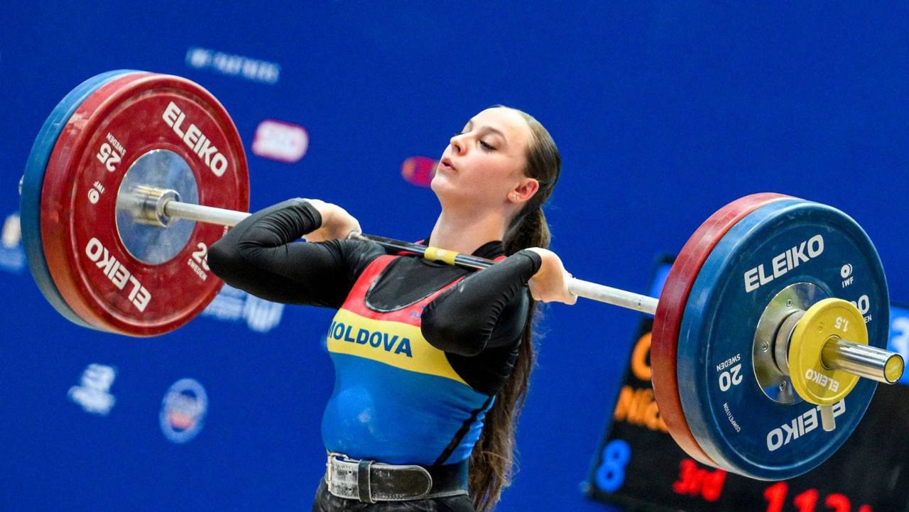 Halterofila Nicoleta Cojocaru este de neoprit! Moldoveanca a devenit din nou campioană europeană