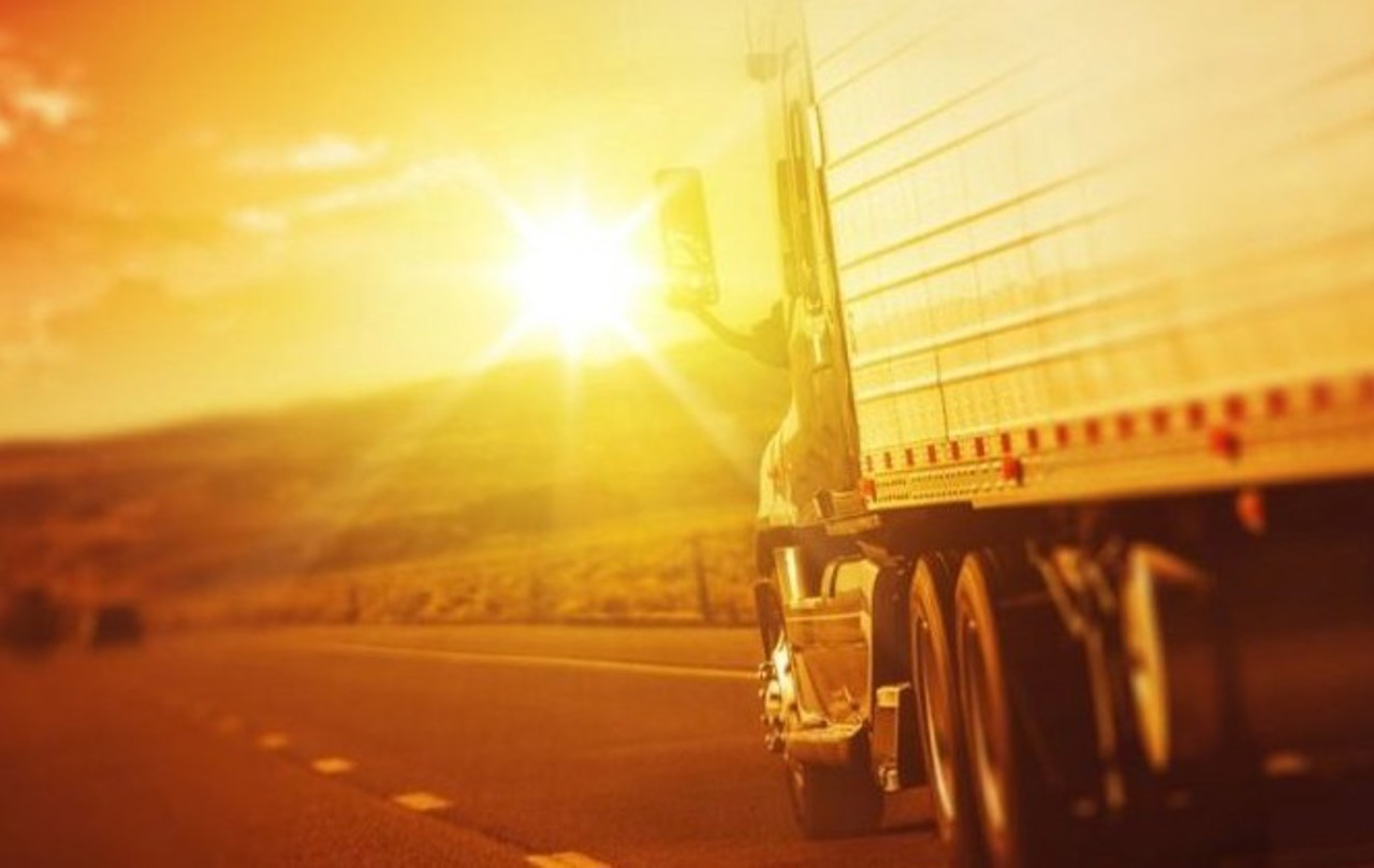 Restricții: vehiculele ce cântăresc mai mult de 12 tone nu au voie să circule pe drumurile R. Moldova între orele 10.00 și 20.00