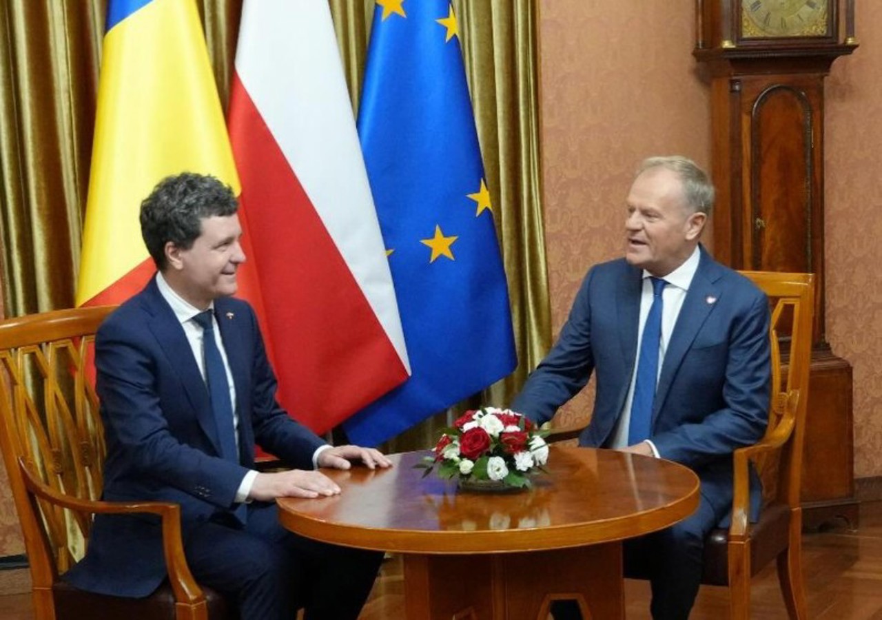 Romania's President-elect, Nicușor Dan, pays a visit to Poland