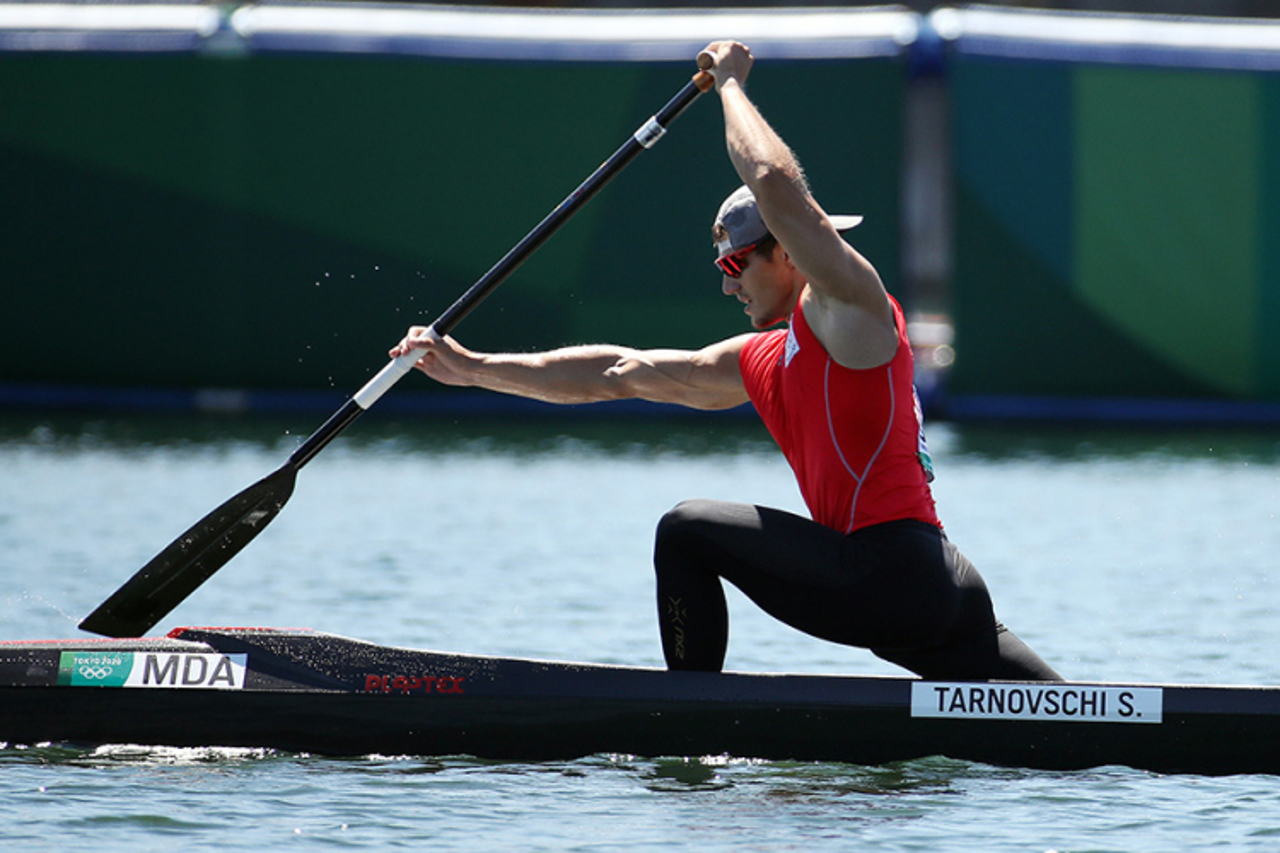 TARNOVSCHI, CE CALIFICARE ! Suntem în semifinale la canoe simplu pe distanța de 1000 de metri