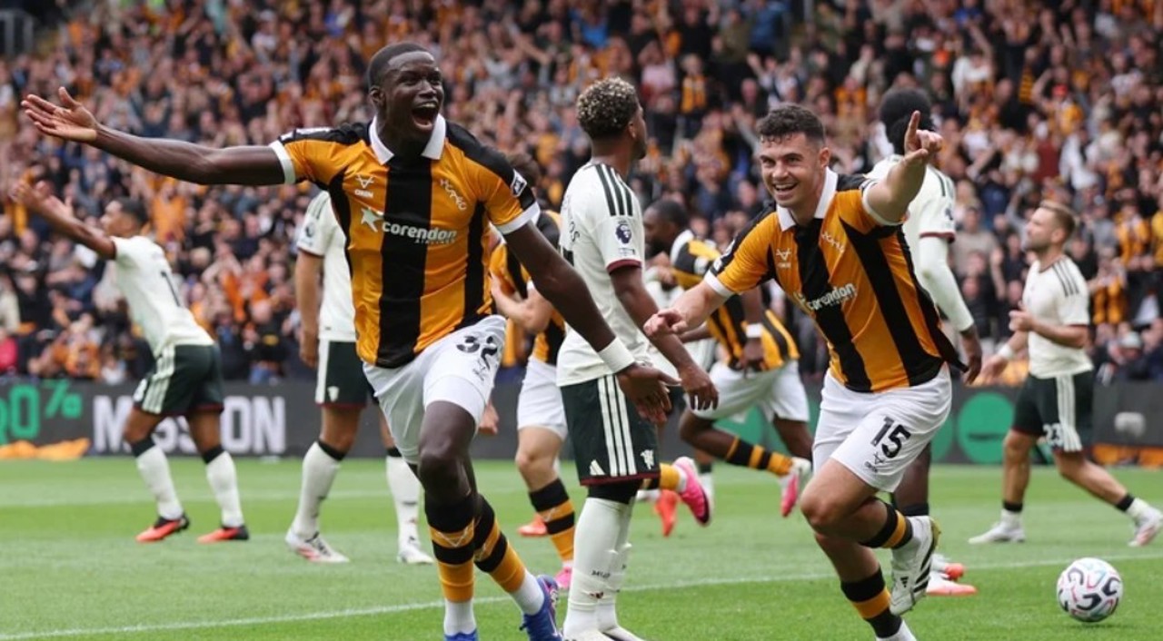„Tigrii" au bătut „diavoli"! Hull City a învins surprinzător formația Manchester United în prima etapă a Premier League