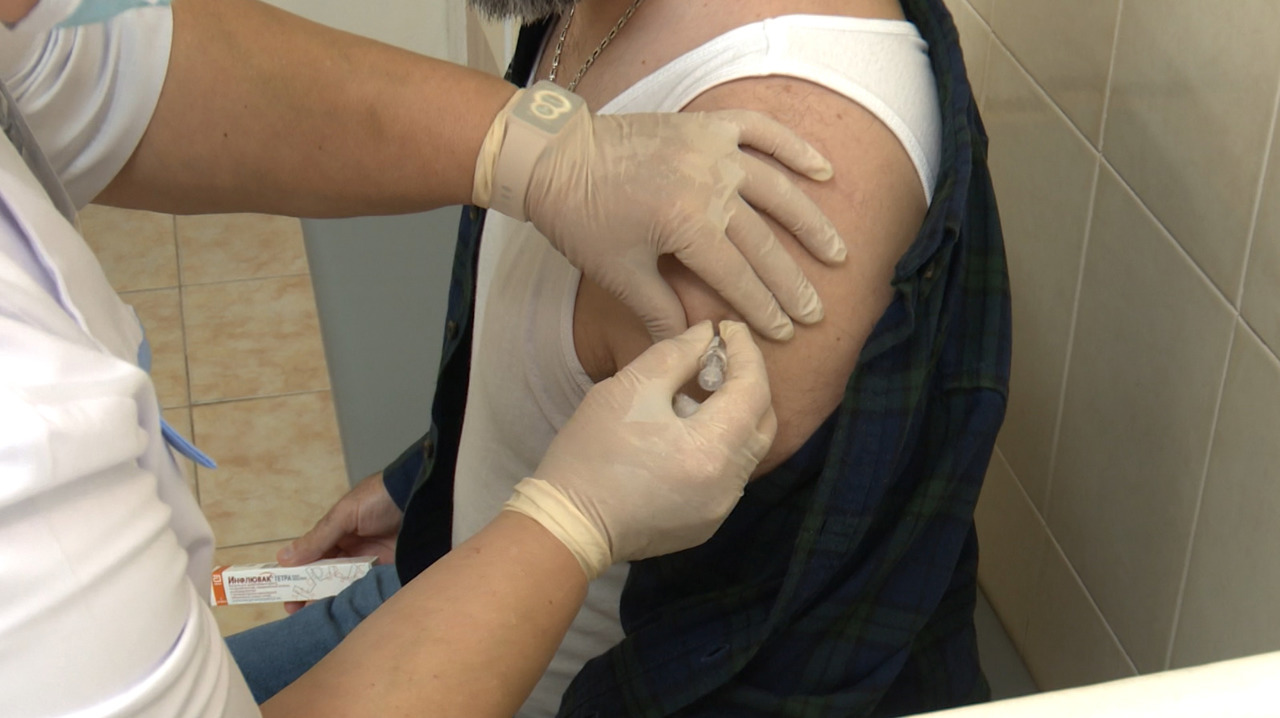 Flu shots prioritized for the elderly and chronically ill
