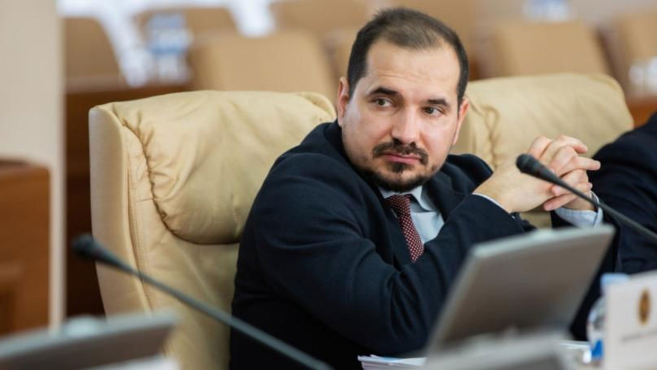 MMPS: Trecerea în alb înseamnă în același timp și contribuții, și sprijin financiar pe timp de criză