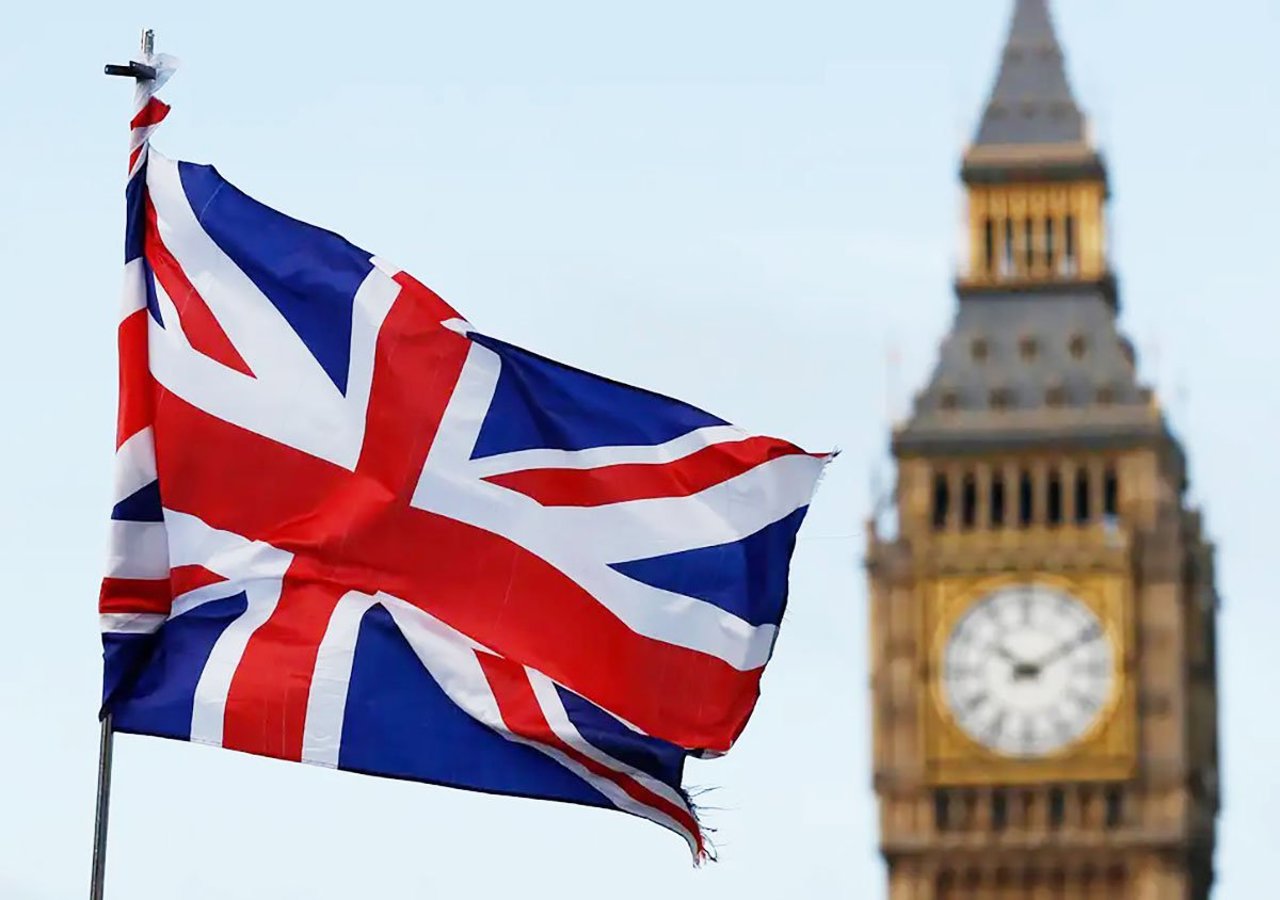 Labour announces plans to tighten UK asylum laws and restrict welfare access