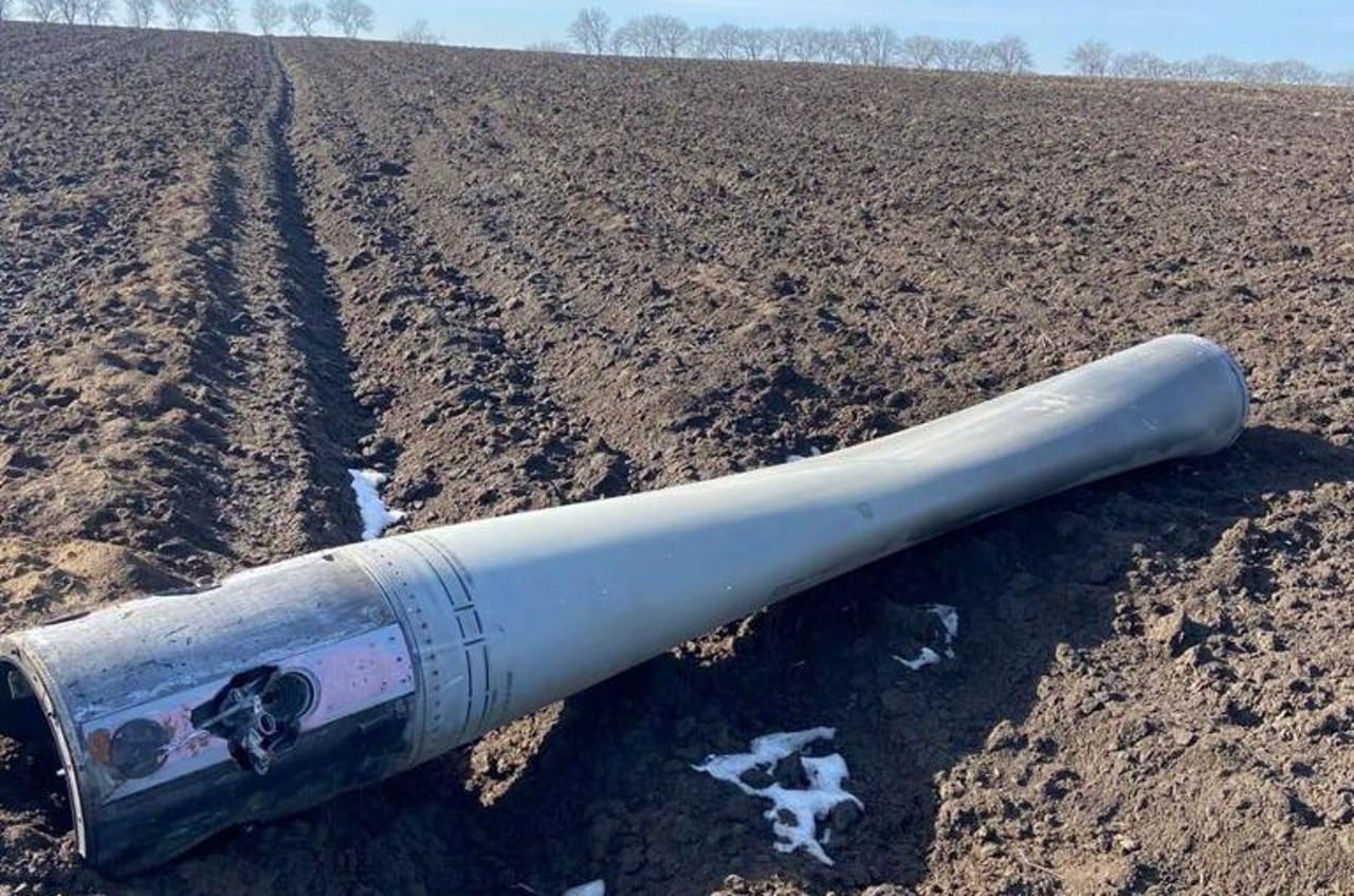 МВД: Найденные в Ларге осколки ракет не представляют опасности