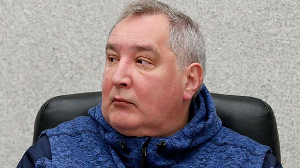 Dmitrii Rogozin și șeful guvernului pro-rus regional, Vitali Hoțenko,  au fost răniți într-un hotel din Donețk