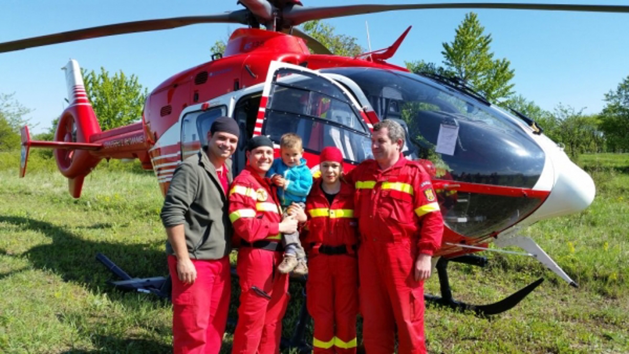 Un copil de patru ani, transportat cu un elicopter SMURD de la Vulcănești la Chișinău, urmează să primească tratamentul de rigoare