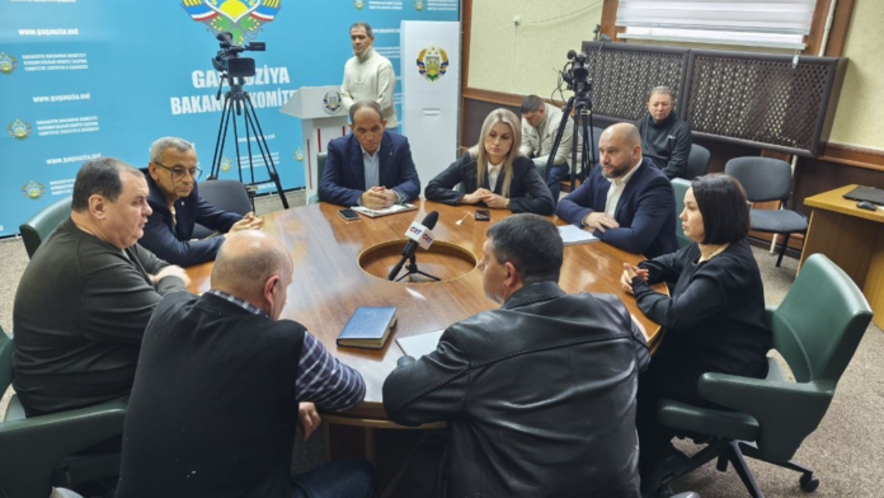 Angajații CEC-ului nefuncțional din Găgăuzia continuă să primească salarii: Datoria depășește jumătate de milion de lei