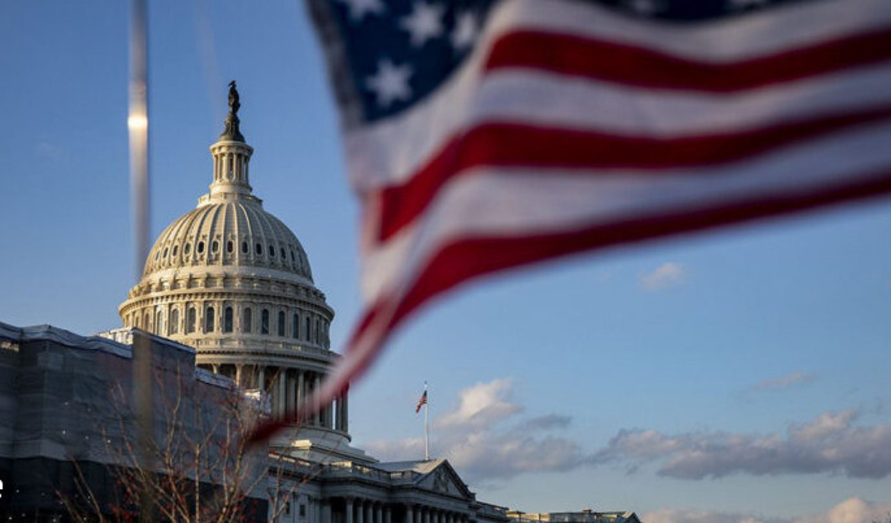 Congresmeni americani cer extinderea programului Starshield pentru Ucraina