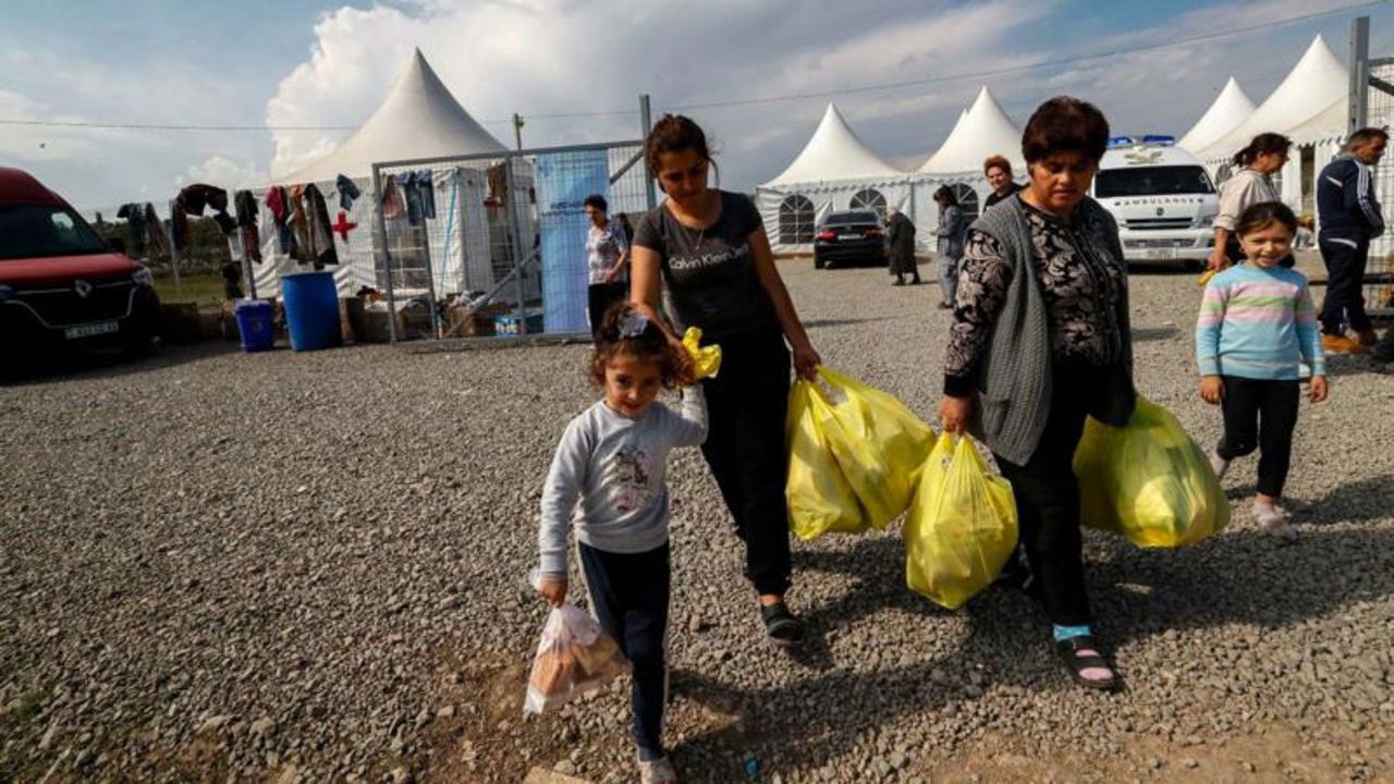 В Ереване назвали массовый исход из Карабаха «этнической чисткой», заявив, что миссия ООН прибыла слишком поздно