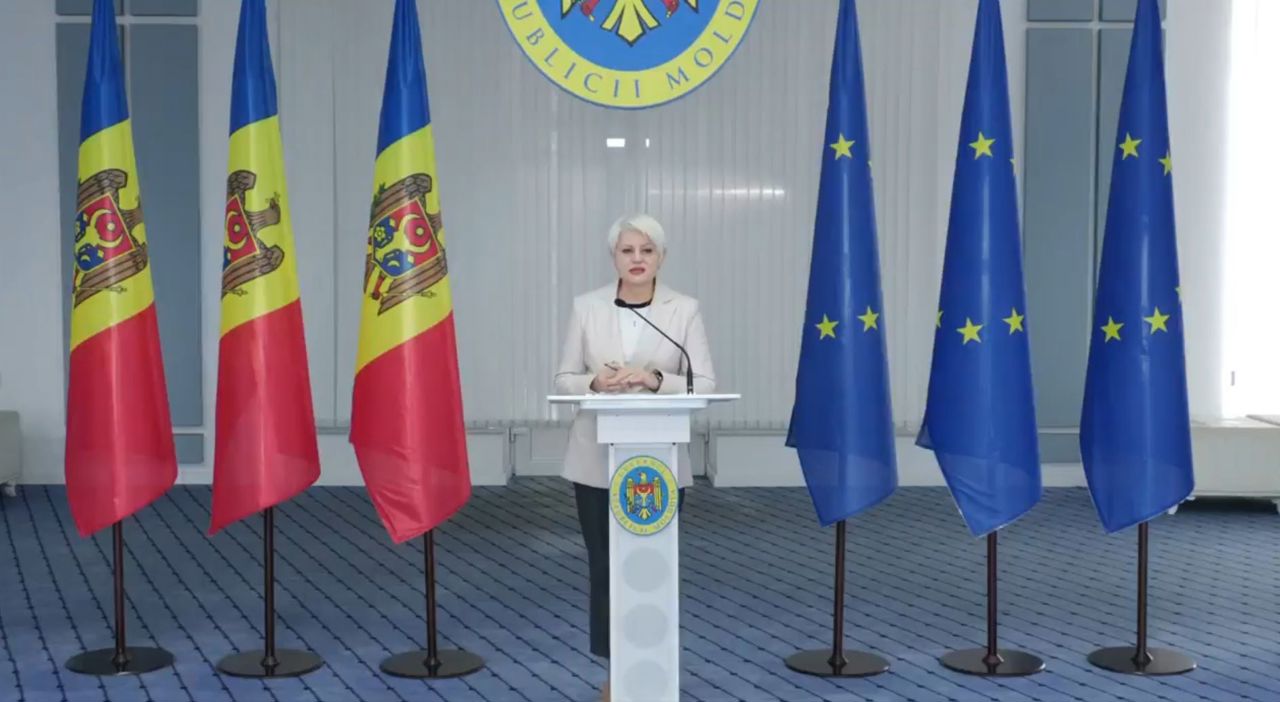 Ministerul Educației schimbă regulile evaluării la Bac: Ajustări de subiecte și certificare națională pentru evaluatori