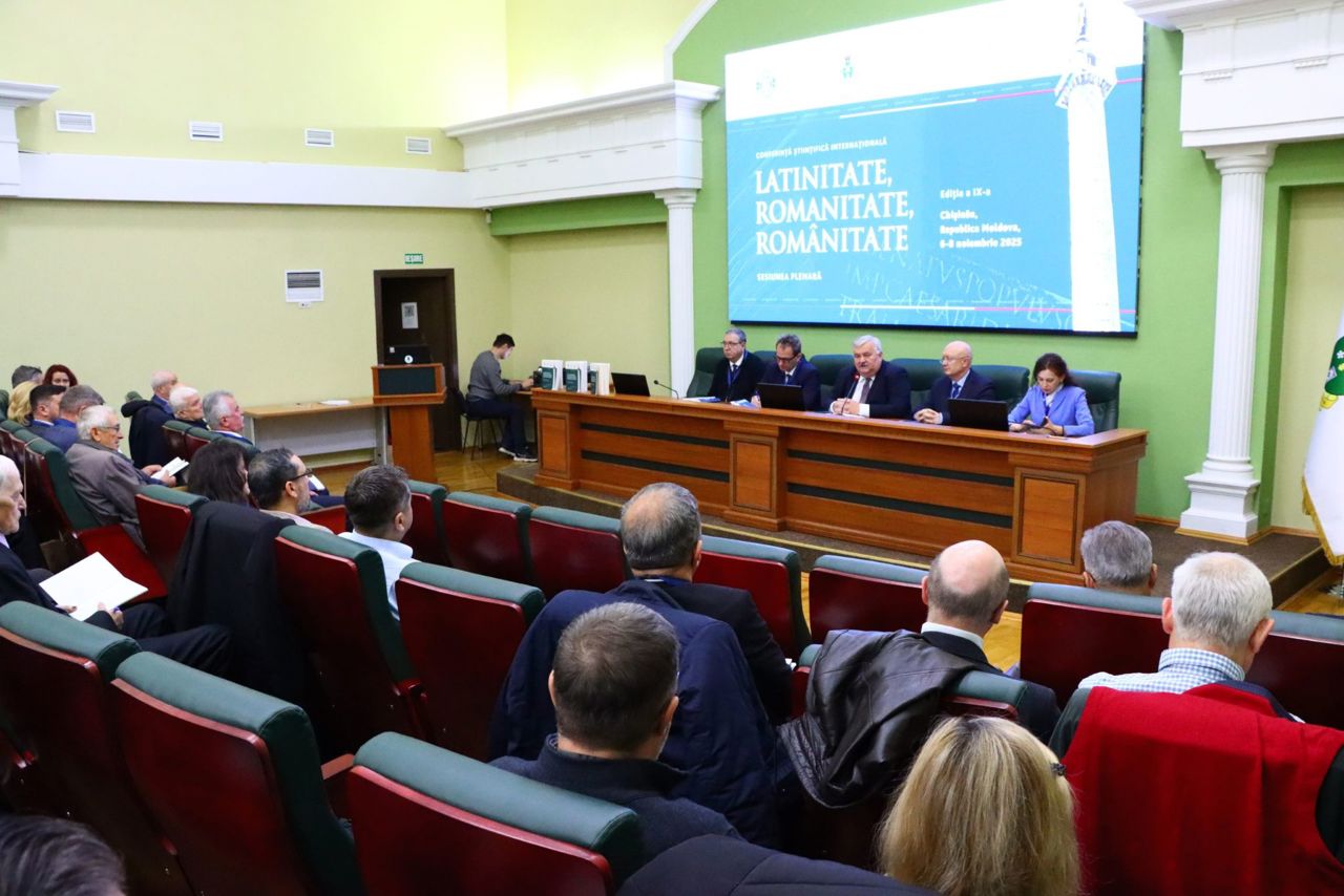 Historians debate Romanian identity at State University of Moldova