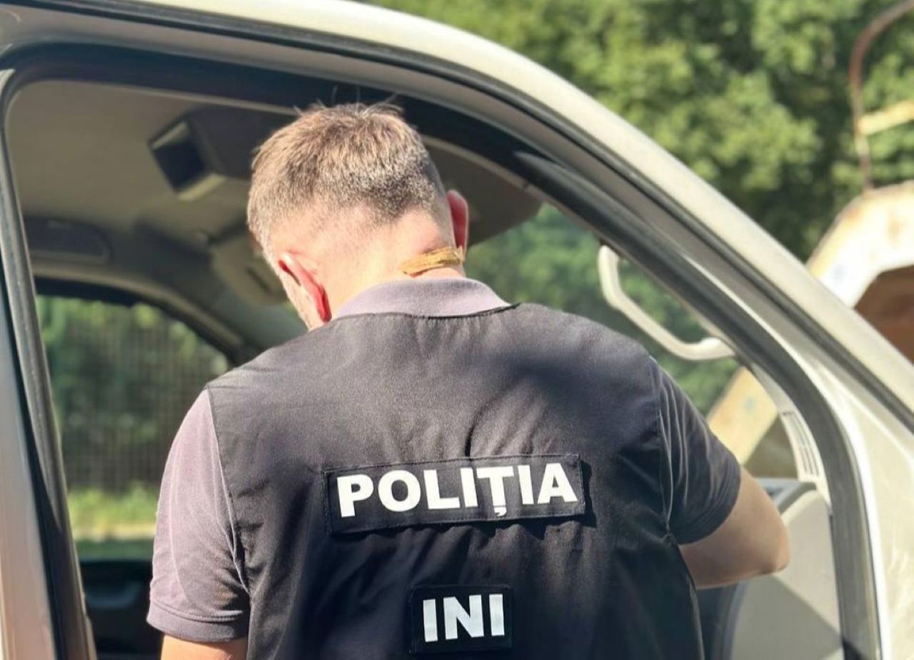 Un antreprenor din Chișinău, șantajat de membri ai grupărilor criminale să le cedeze afacerea: făptașii au fost reținuți