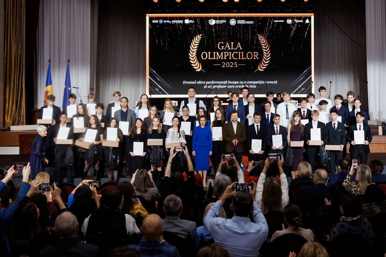 Gala Olimpicilor 2025: Elevii din R. Moldova au câștigat 45 de premii internaționale, inclusiv două medalii de aur