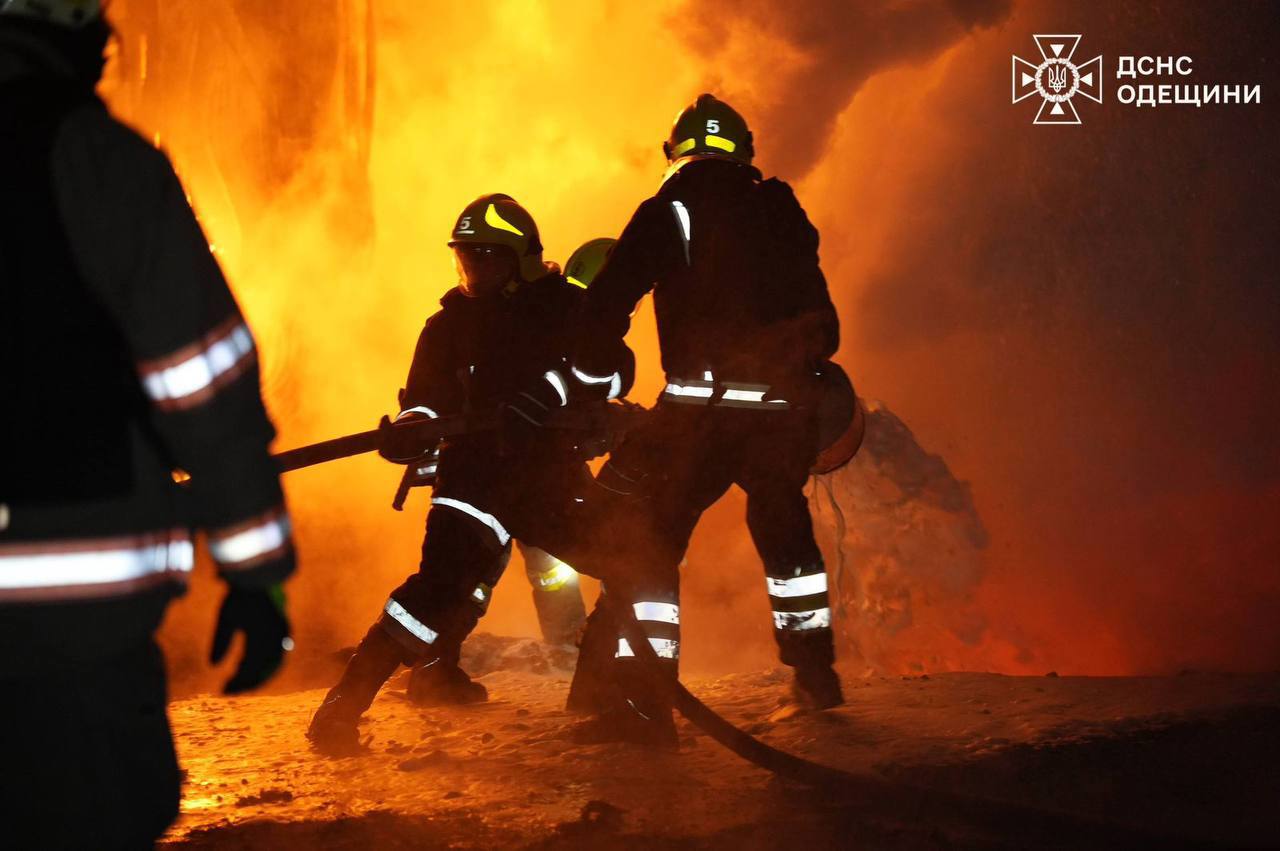 Odesa și Zaporojie, lovite de atacuri nocturne: civili răniți și infrastructură distrusă