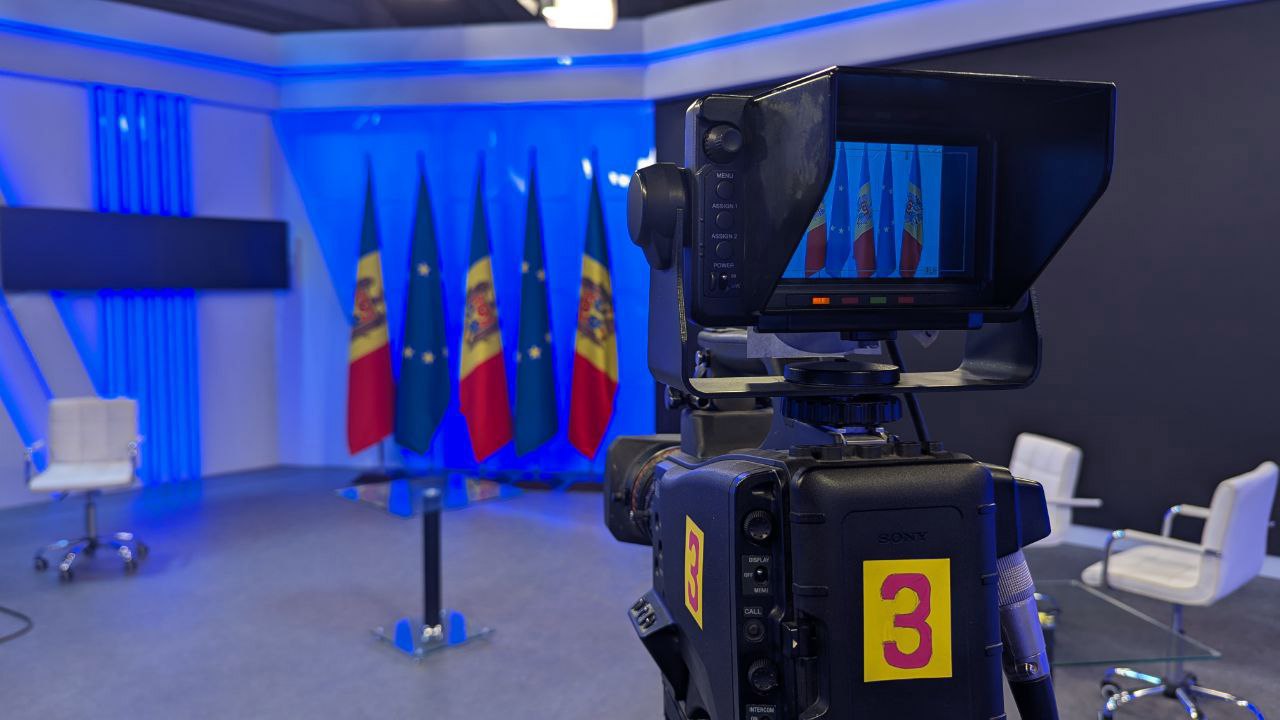 Moldova1 features interviews and cultural events for Independence Day