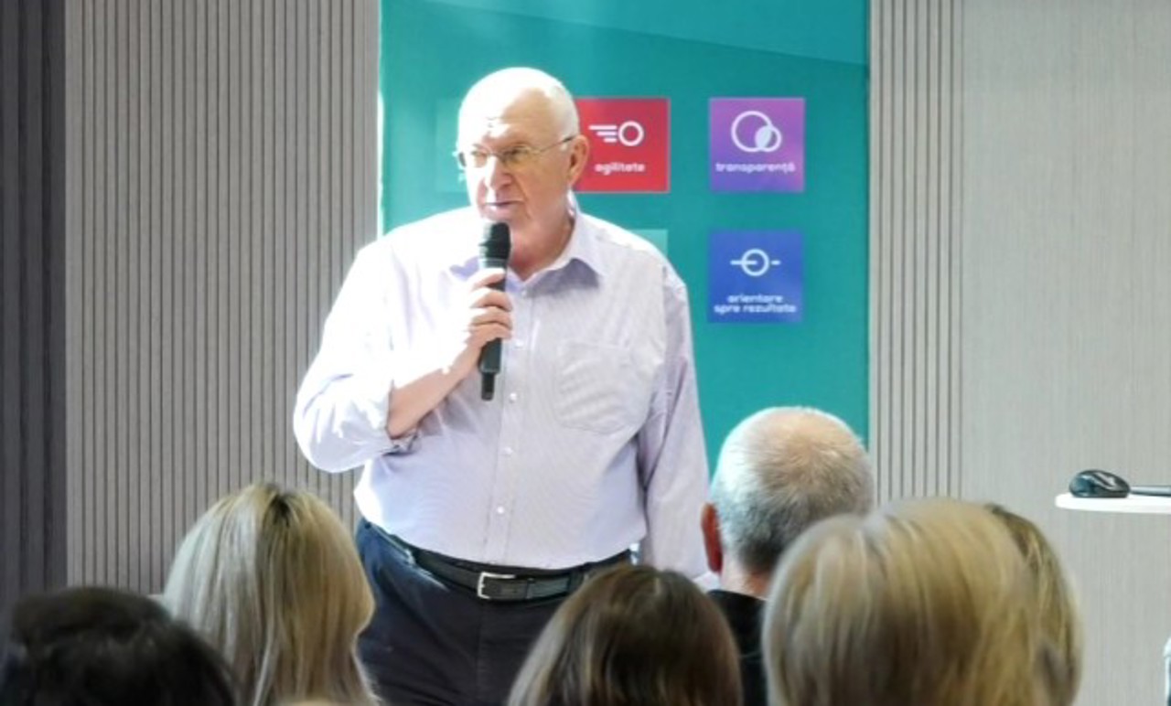 Școlile din sate și-au pierdut 45% din elevi: „Riscăm să ajungem cu 5-10 elevi în clasă”