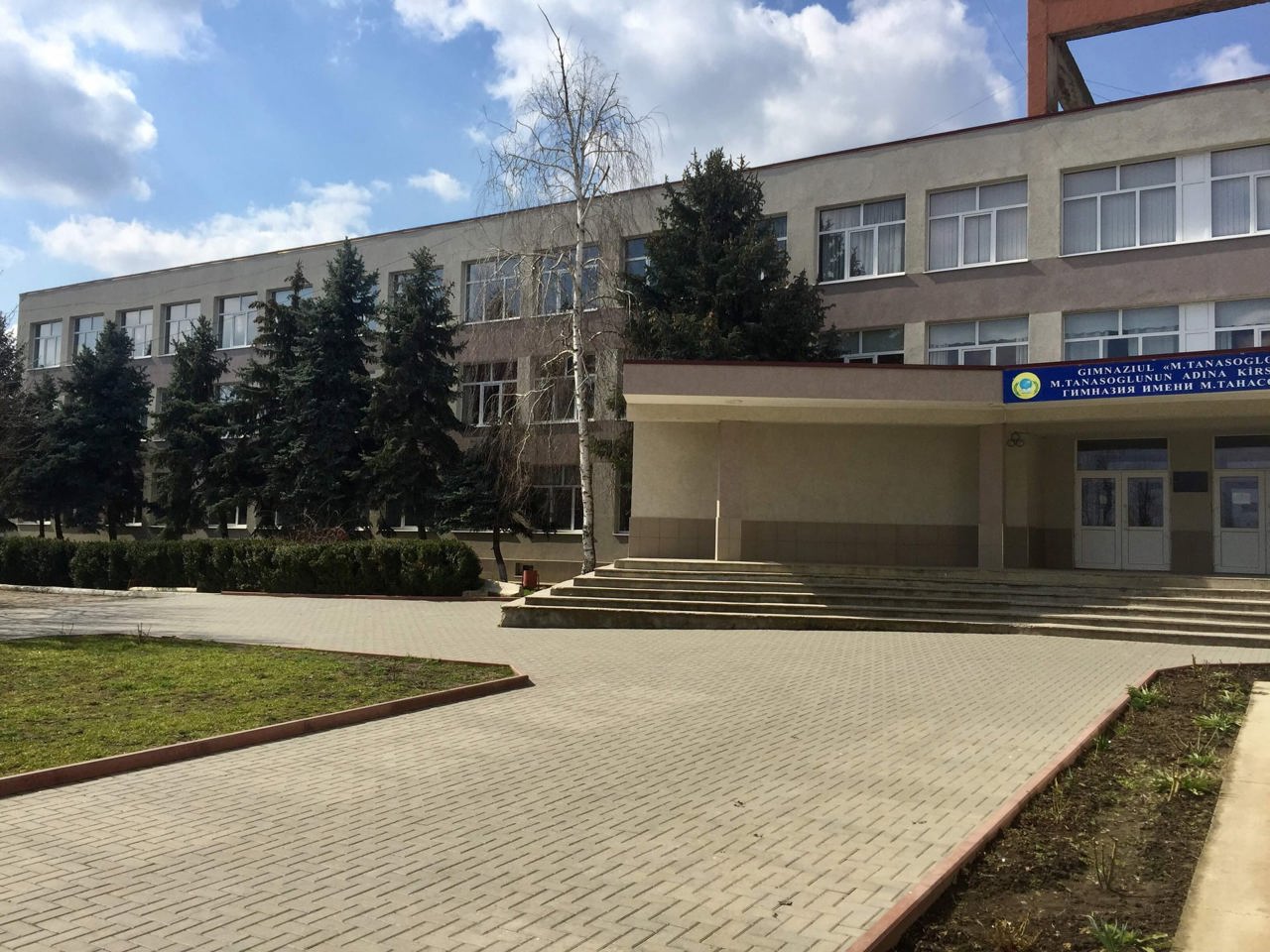 În UTA Găgăuzia, din totalul de 48 de școli, 16 instituții de învățământ sunt în reparație