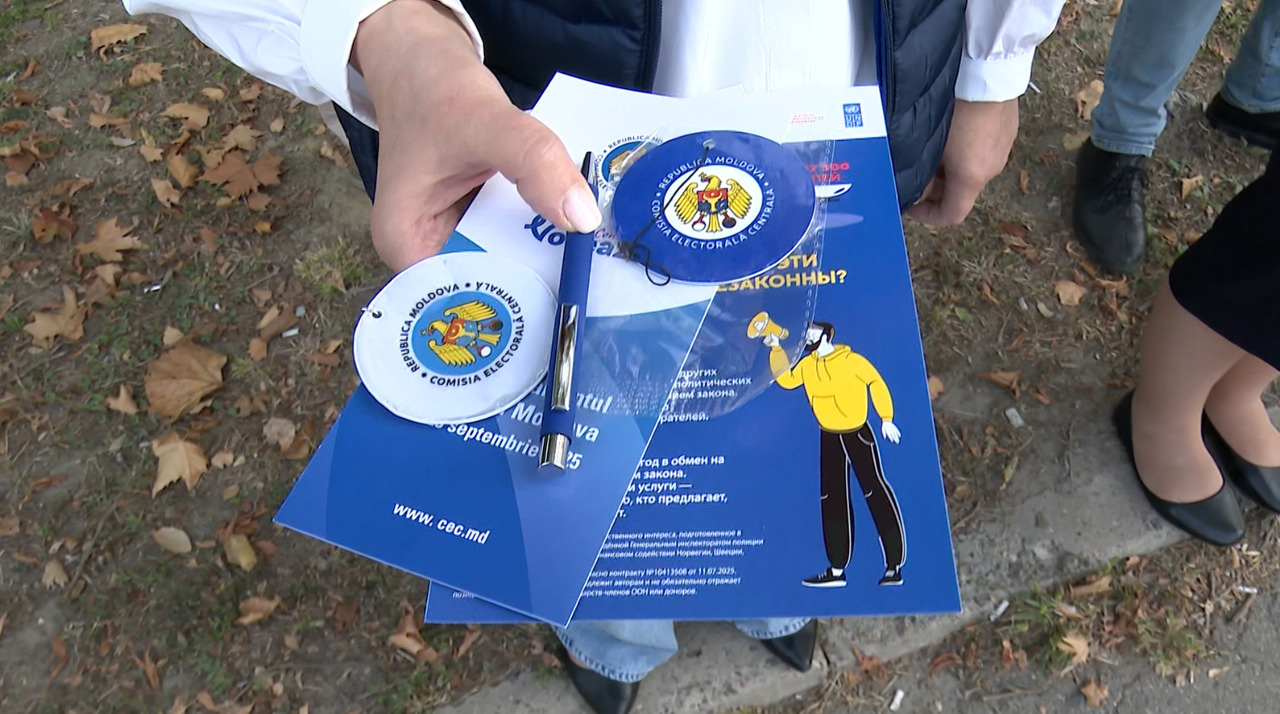 Chisinau marks International Day of Democracy with unique campaign