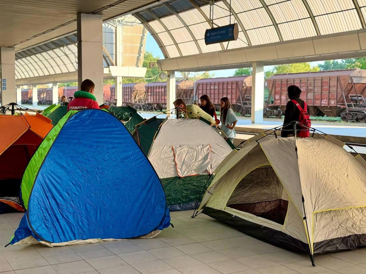 Fugitive Șor's bloc holds unauthorized protest in Chișinău