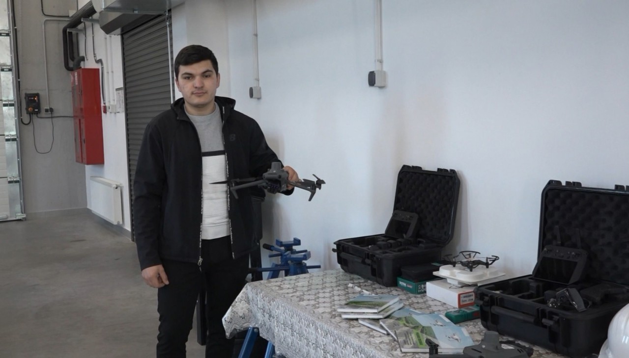 Elevii Colegiului Tehnic Agricol din localitatea Svetlîi beneficiază de condiții moderne pentru instruirea practică 