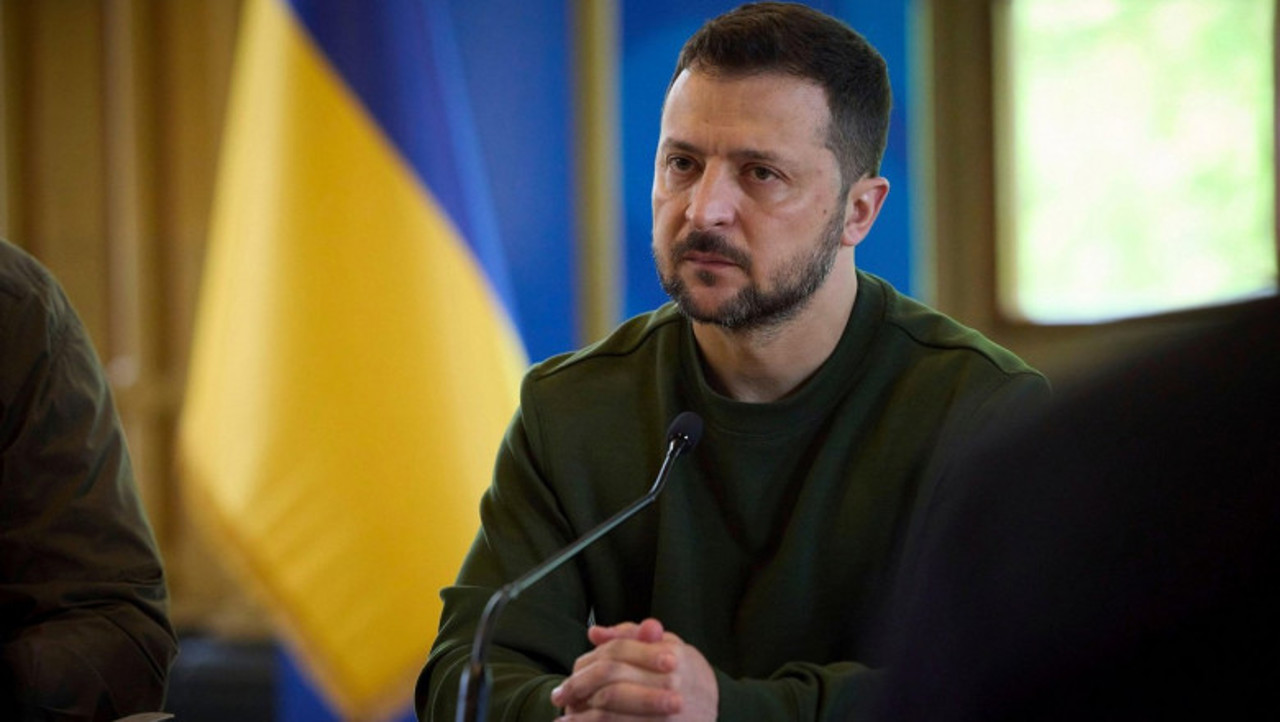 Zelensky's Plea: Expedite Military Aid to Ukraine Against Russian Aggression