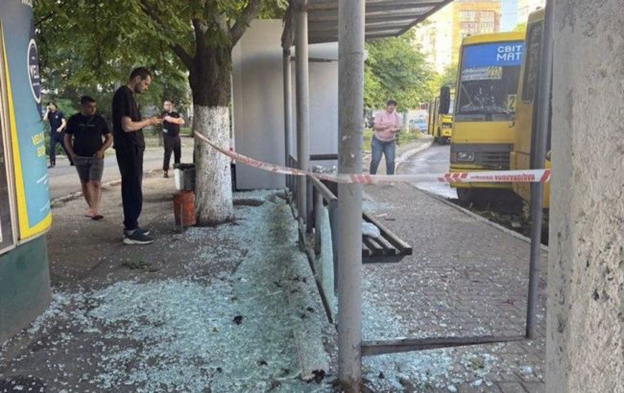 Lovituri multiple în Ucraina: Stație de transport public din Odesa, atacată de dronă