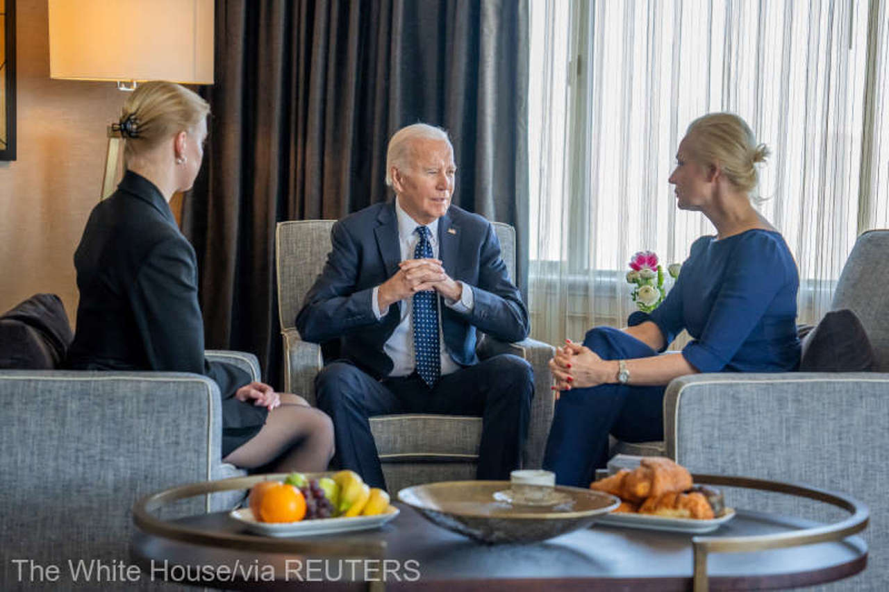SUA: Președintele Biden s-a întâlnit cu soția și cu fiica opozantului rus decedat Aleksei Navalnîi