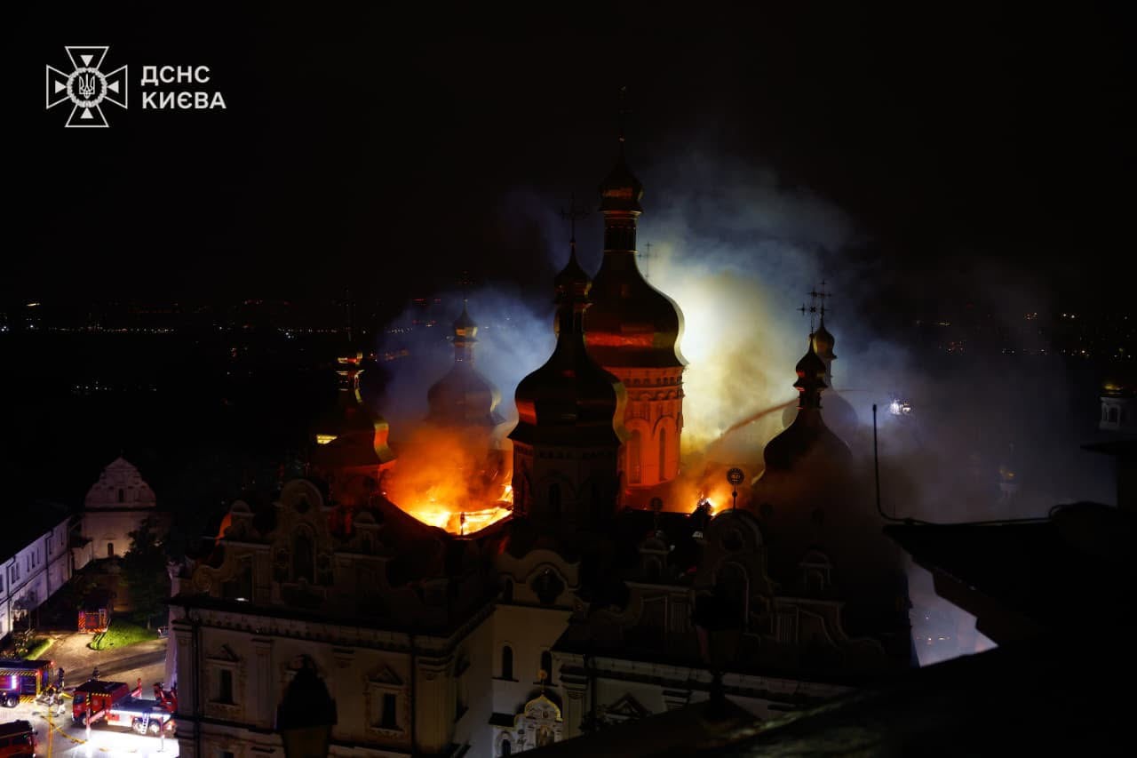 Российские беспилотники попали по Киево-Печерской лавре: реакция Майи Санду, ответ Минобороны РФ