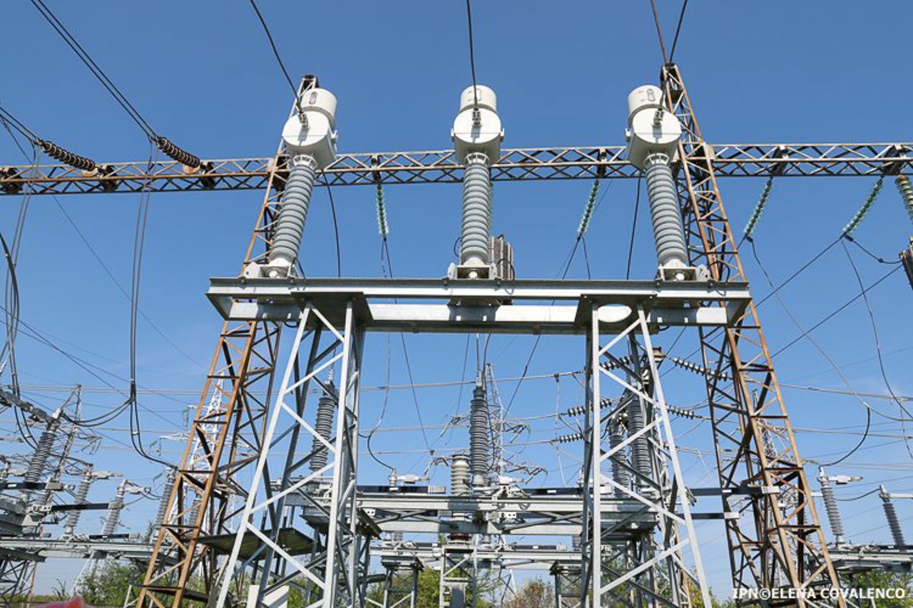 „Deconectările sunt ultima opțiune”: Energocom încearcă să acopere deficitul de energie din această seară