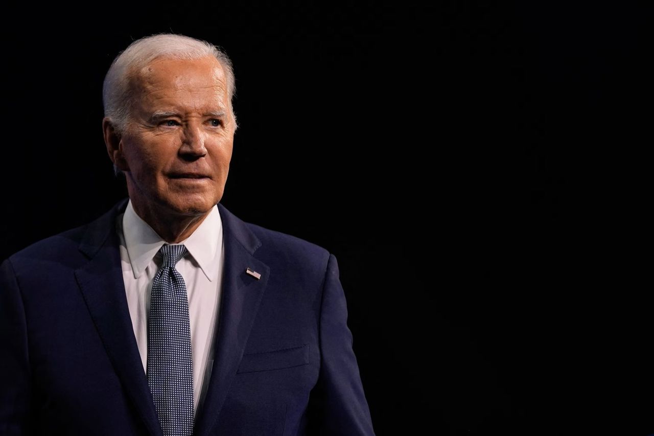 Joe Biden faces possible collapse of his re-election campaign after top Democratic Party leaders express no confidence in their nominee