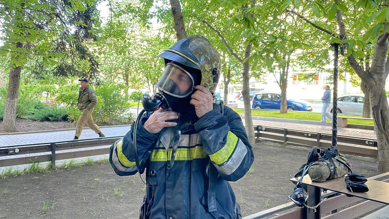 В столице загорелся ресторан быстрого питания: эвакуировано более 30 человек