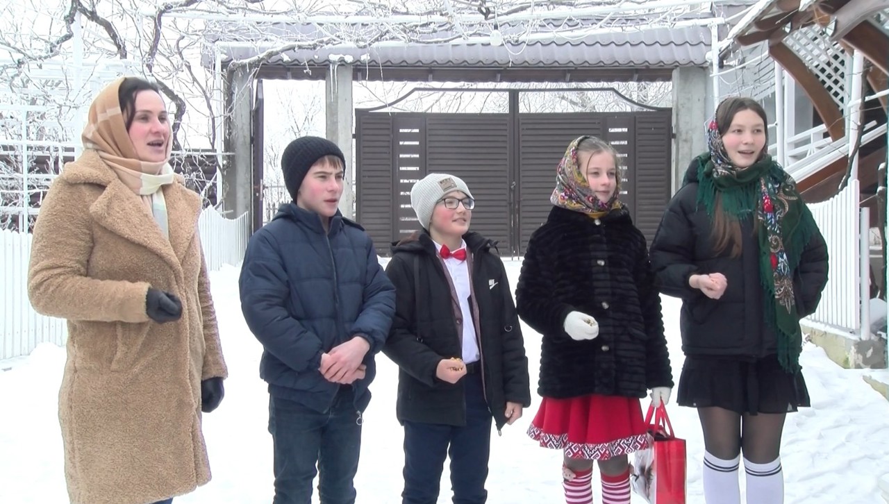 Tradiția de a merge cu semănatul, în satele R. Moldova. „Un obicei străbun pe care îl păstrăm”