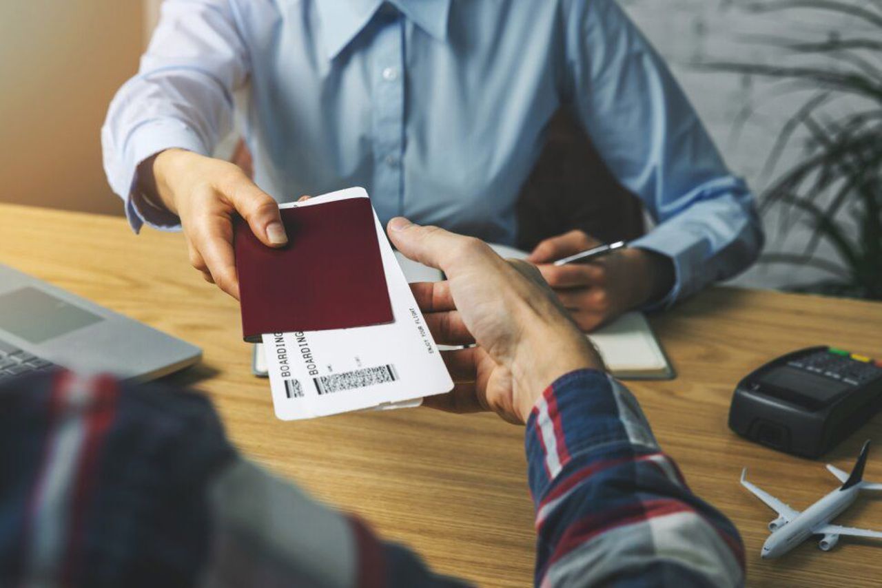 Drepturile turiștilor: Când și cum pot fi anunțate majorări de preț la vacanțe 