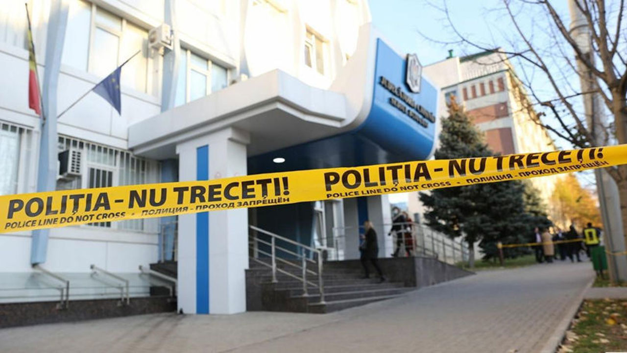 UPDATE Сообщение о бомбе в здании Буюканского суда оказалось ложным