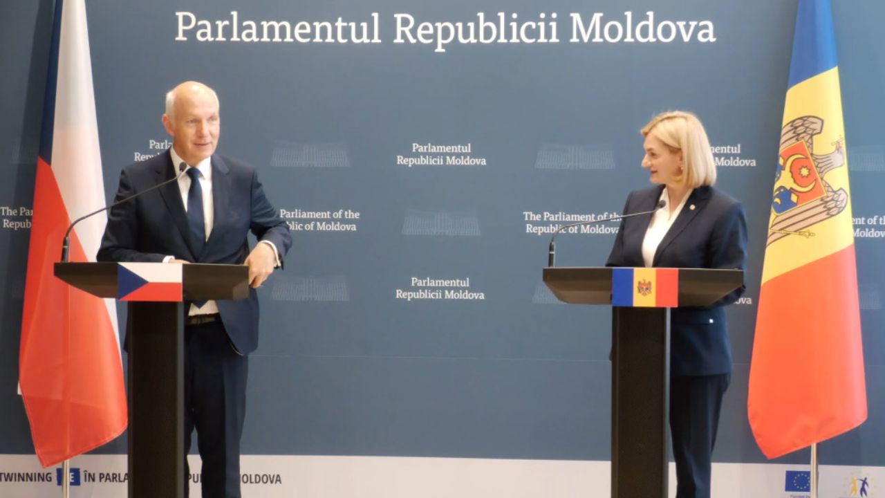 Cehia anunță sprijin pentru energia regenerabilă și integrarea europeană a R. Moldova: „Suntem coechipieri pe același teren”