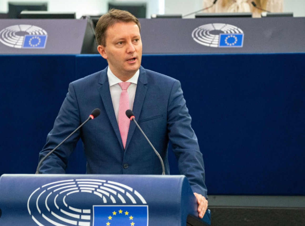 Nicușor Dan îl vrea pe Siegfried Mureșan premier. Eurodeputatul a acceptat propunerea
