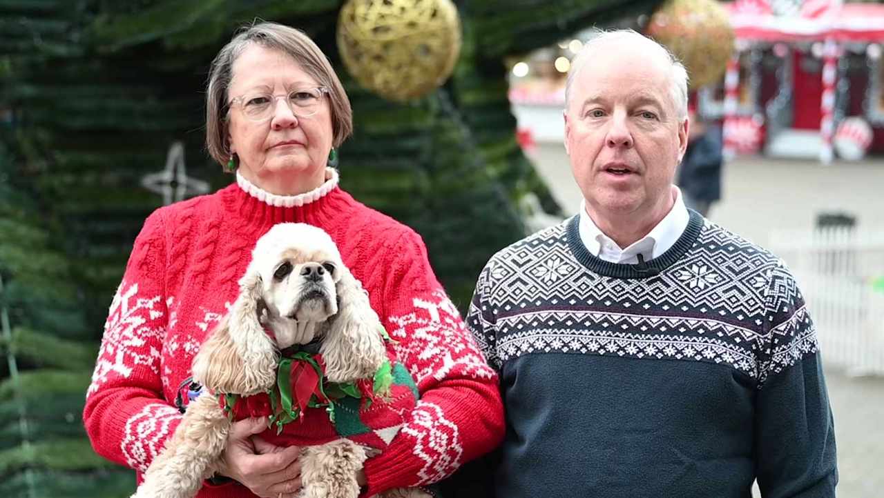 VIDEO // Ambasadorul SUA la Chișinău felicită basarabenii cu prilejul Crăciunului: Vă transmitem sincere urări de pace, sănătate și prosperitate