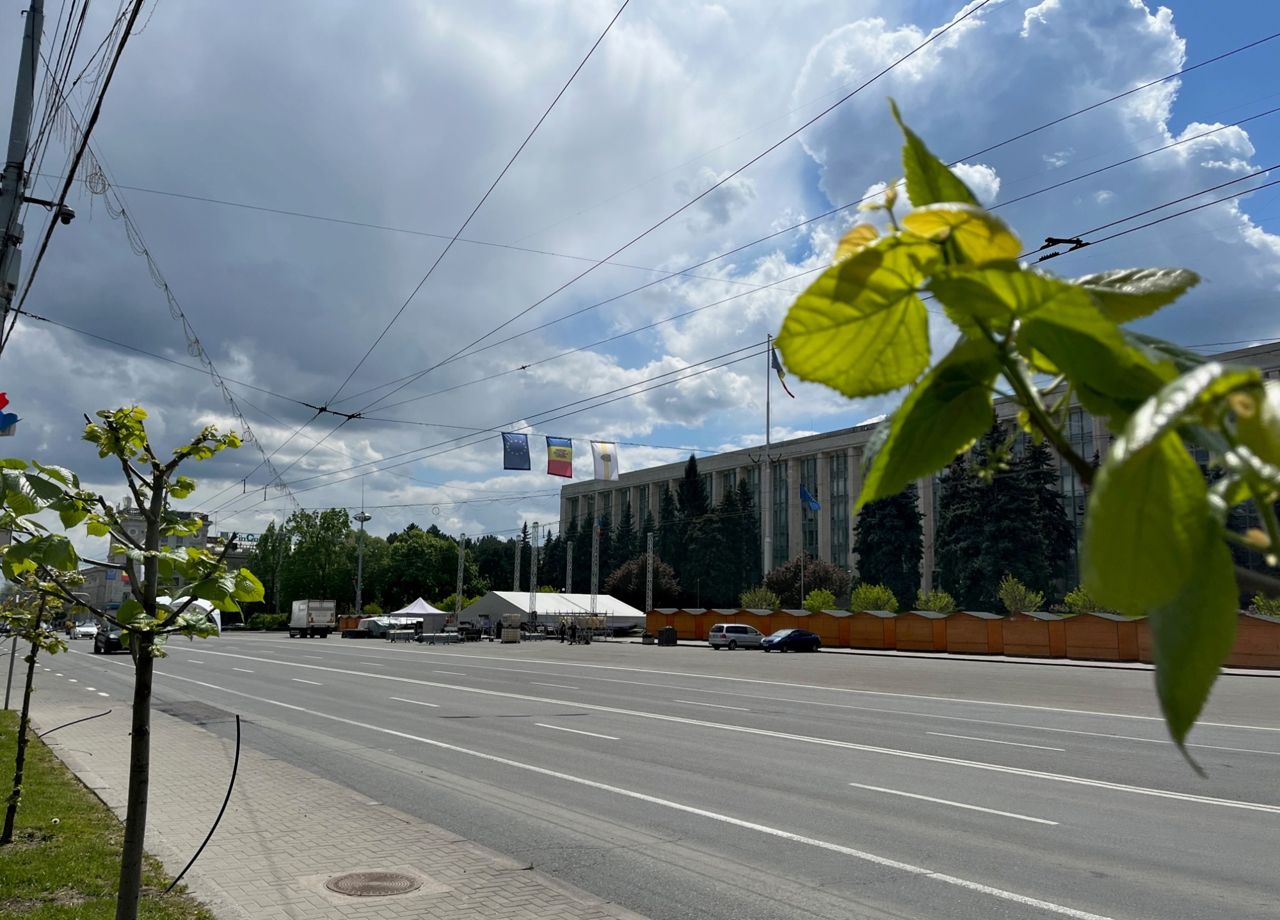 Restricții de trafic în centrul Chișinăului în perioada 8–10 mai: Mai multe rute de transport public, redirecționate