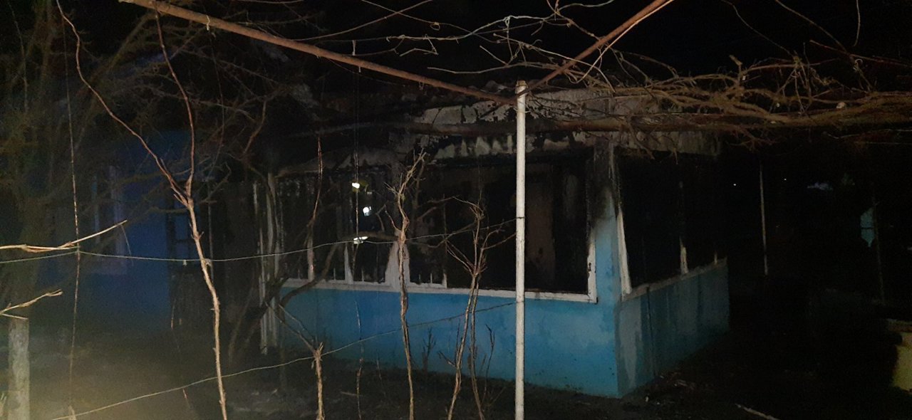 Пожар в жилом доме в Липканах: погибла женщина