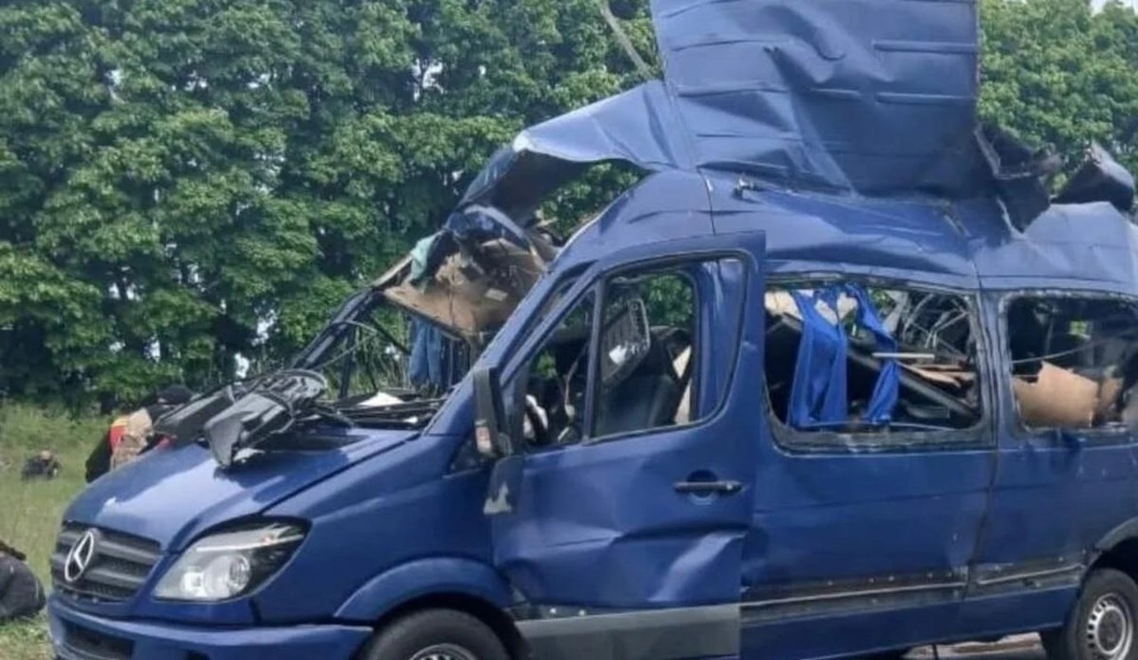Atac cu drone asupra unui autobuz din Ucraina: nouă persoane au fost ucise