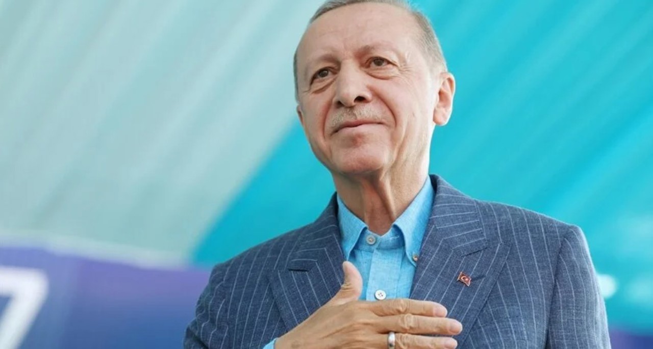 Alegerile în Turcia s-au încheiat. Actualul președinte Erdogan conduce în fața contracandidatului său