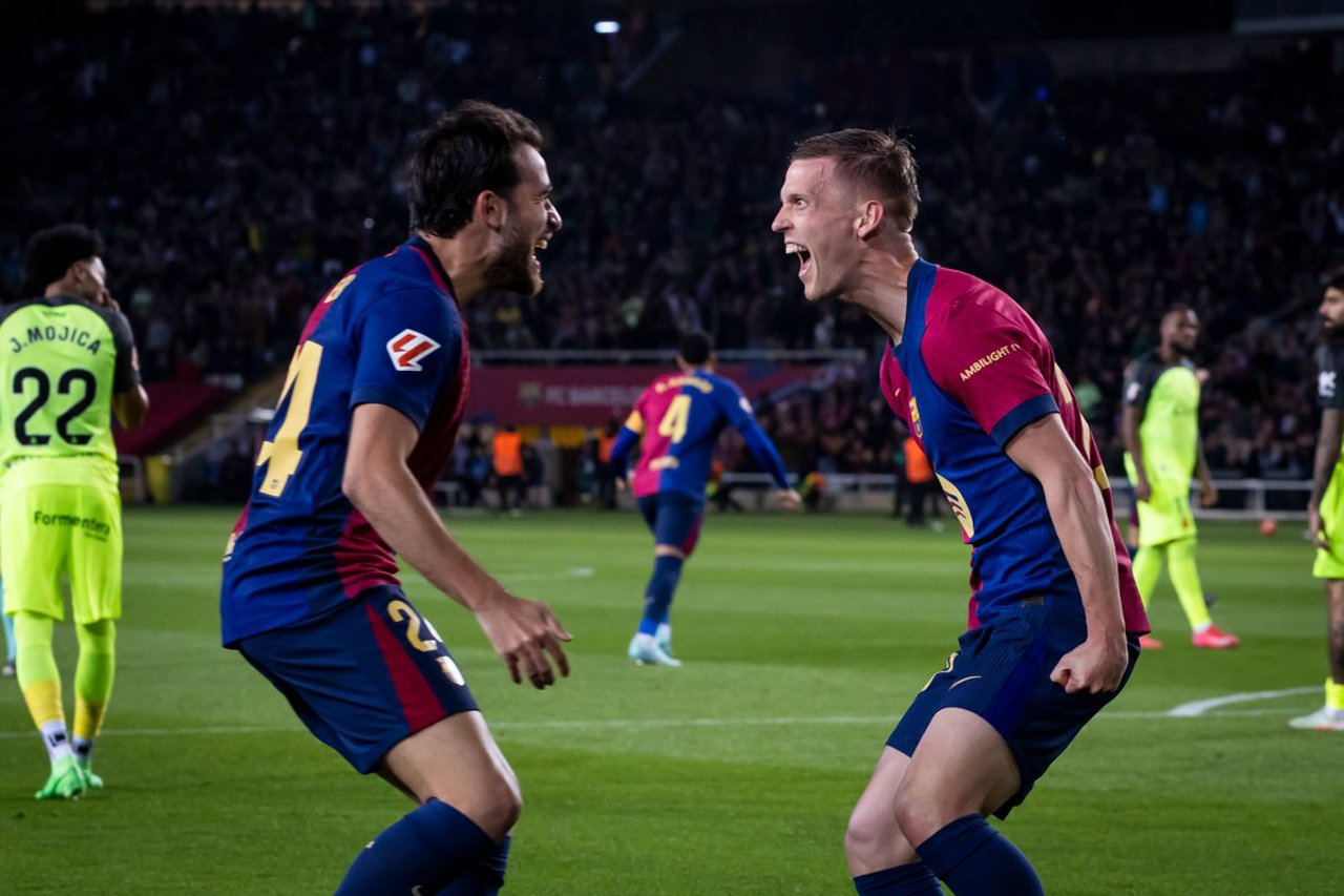 Barcelona leads La Liga; Set for Copa Rey final