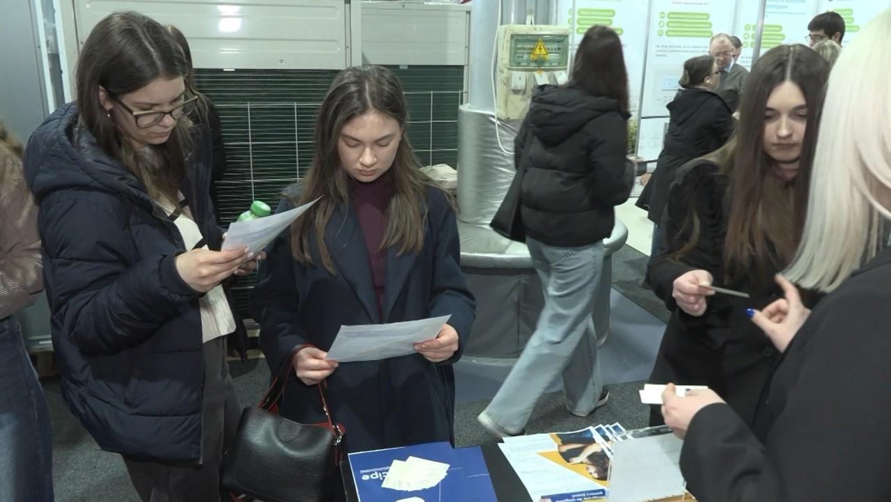 Job Fair: Over 250 positions offered in Chișinău