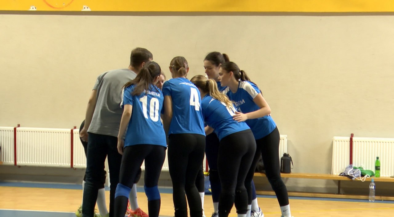 Echipa Academiei de Studii Economice s-a calificat în semifinalele Cupei Moldovei la volei feminin