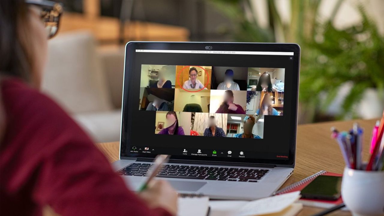 Circa jumătate din școlile din R. Moldova desfășoară lecțiile online, pe 6 februarie 